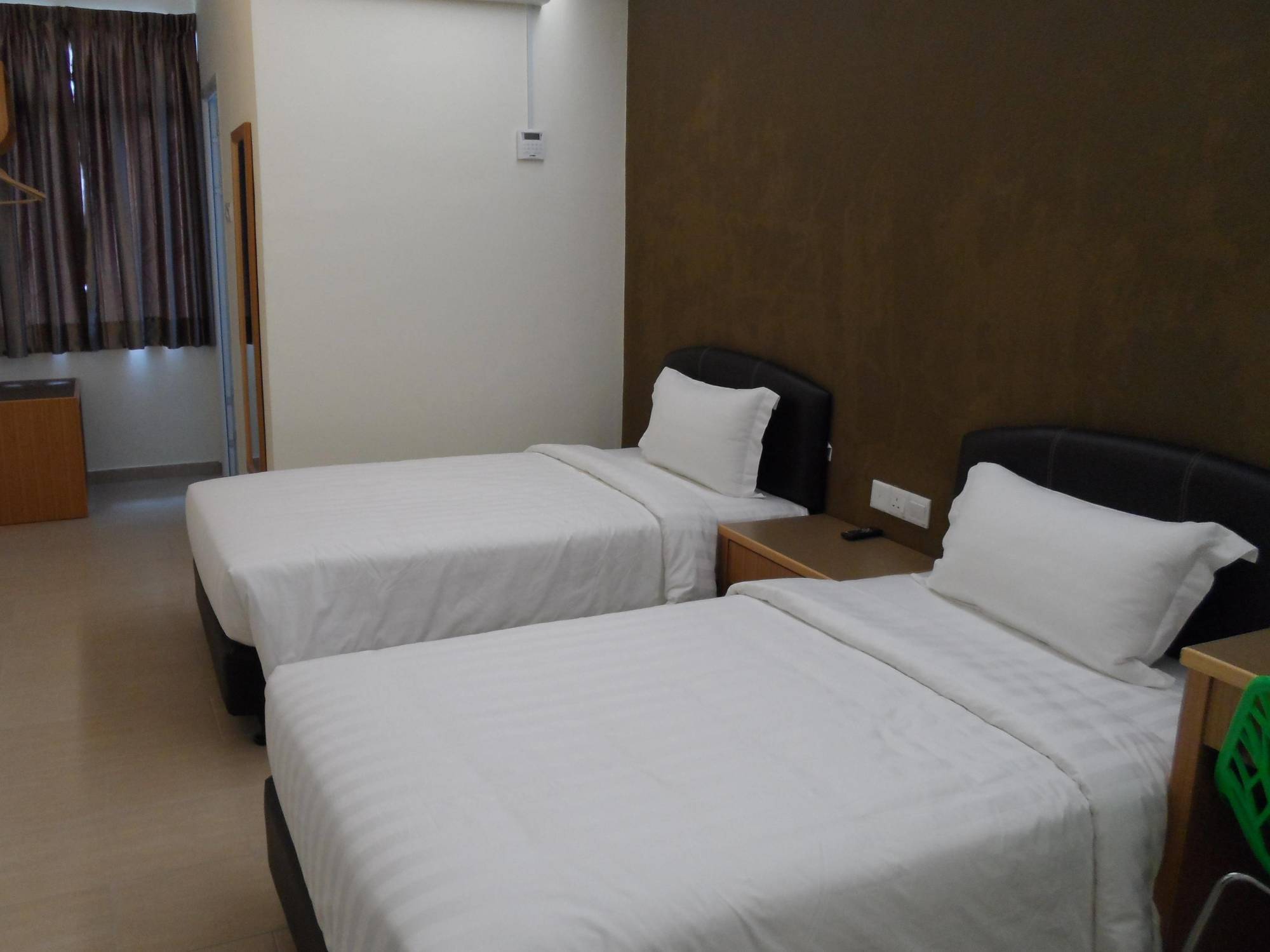 Hotel Grand Court Inn - Sungai Besar Zewnętrze zdjęcie